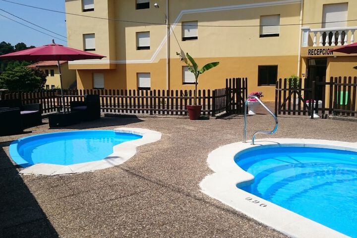 Pools & Facilities