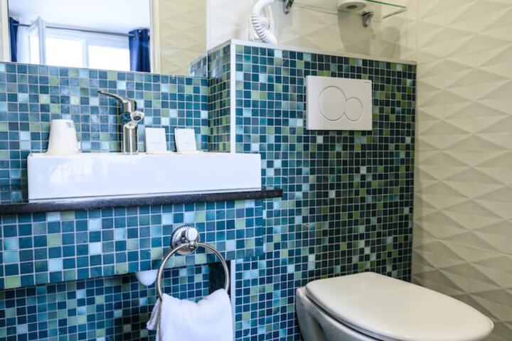 Clean Restrooms