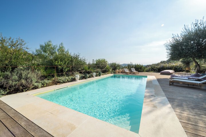 Pool 78 of 104