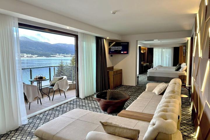Room 20 of 37