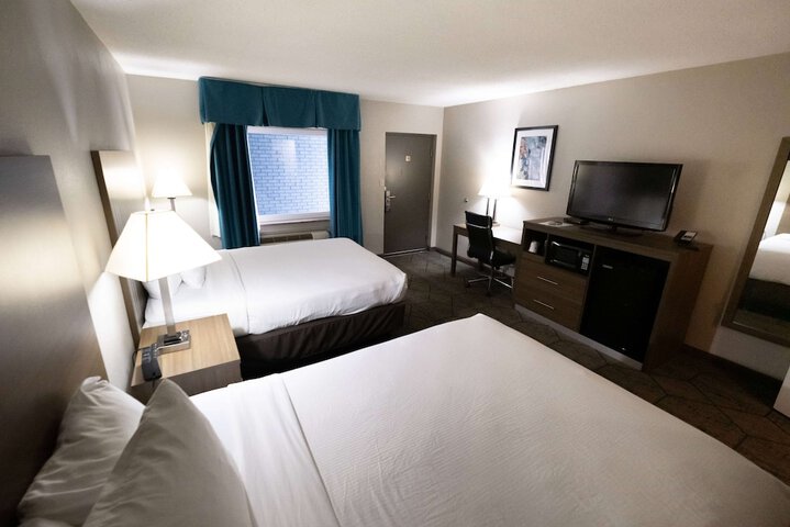 Room 14 of 42