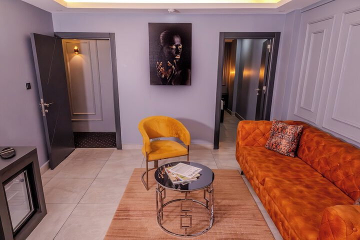 Room 14 of 49