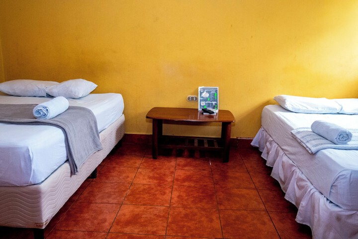 Room 12 of 78