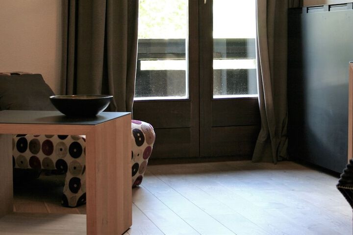 Room 8 of 69