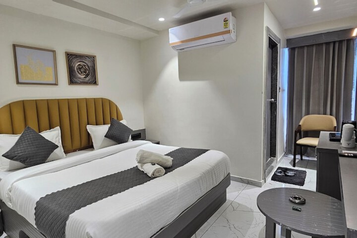 Room 12 of 23