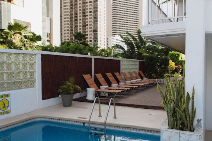 Hotel Pool