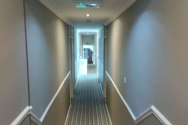 Ballroom/Hall 31 of 36