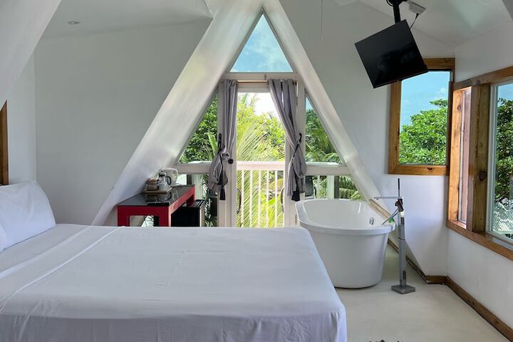 Room 12 of 130