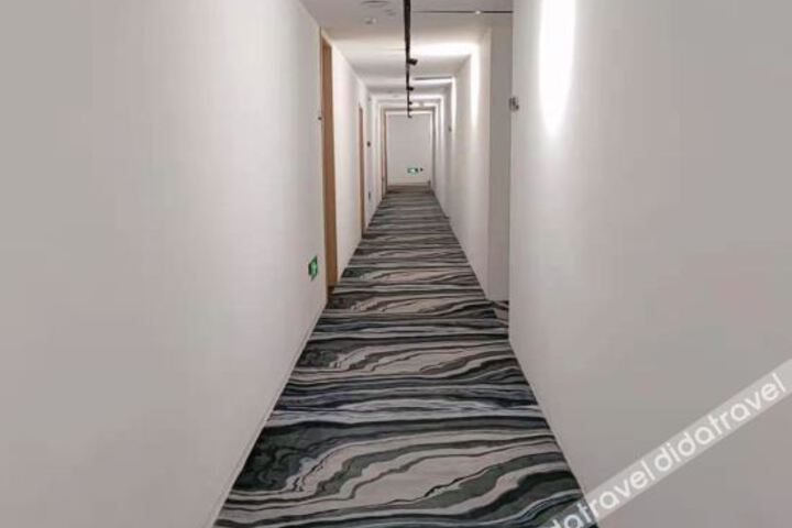 Hotel Interior 17 of 25
