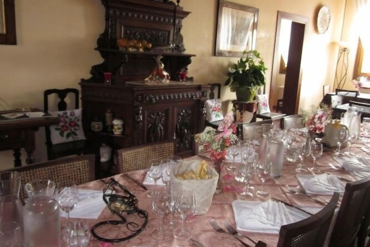 Dining 27 of 62