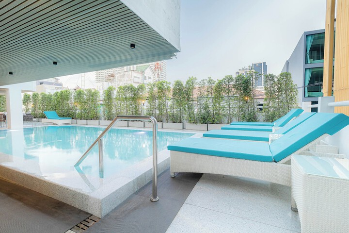 Pool 80 of 103