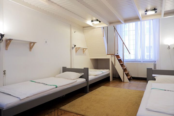 Room 14 of 49