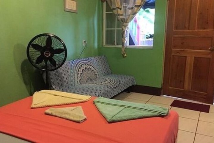 Room 7 of 65