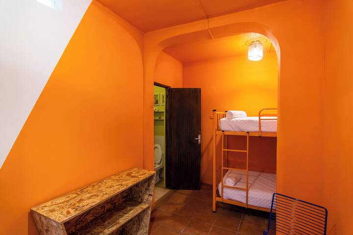 Room 18 of 59