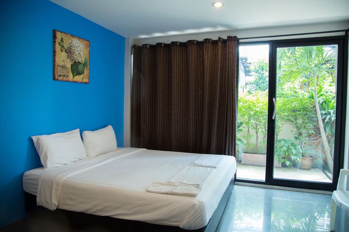 Room 5 of 26