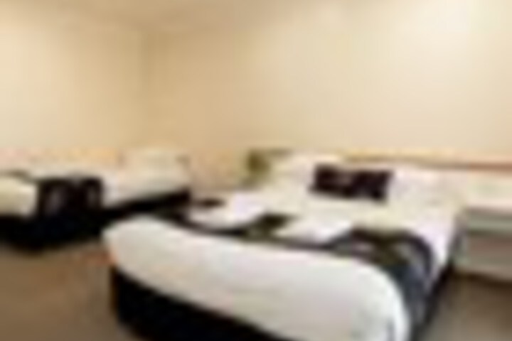 Room 11 of 132