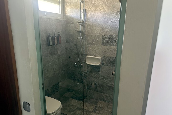 Room 12 of 31