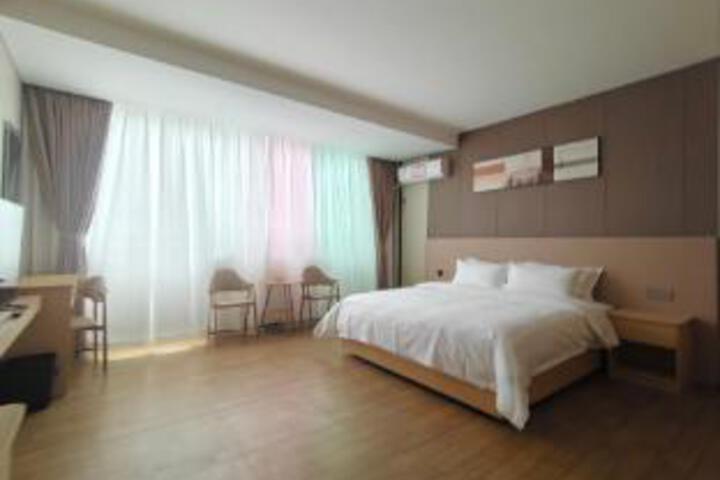 Room 19 of 20