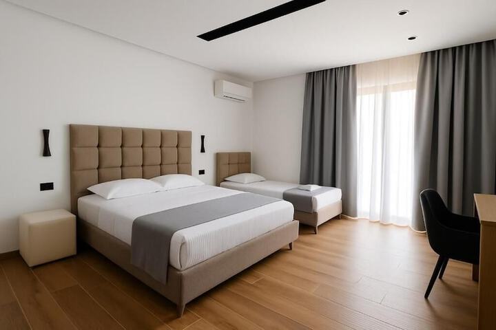 Room 11 of 23