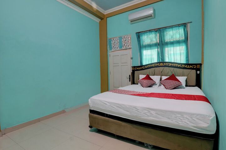 Room 10 of 27