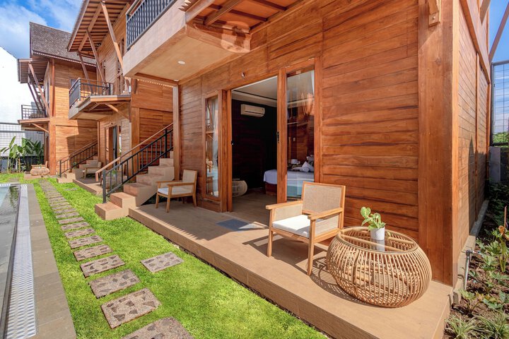 Terrace/Patio 7 of 21