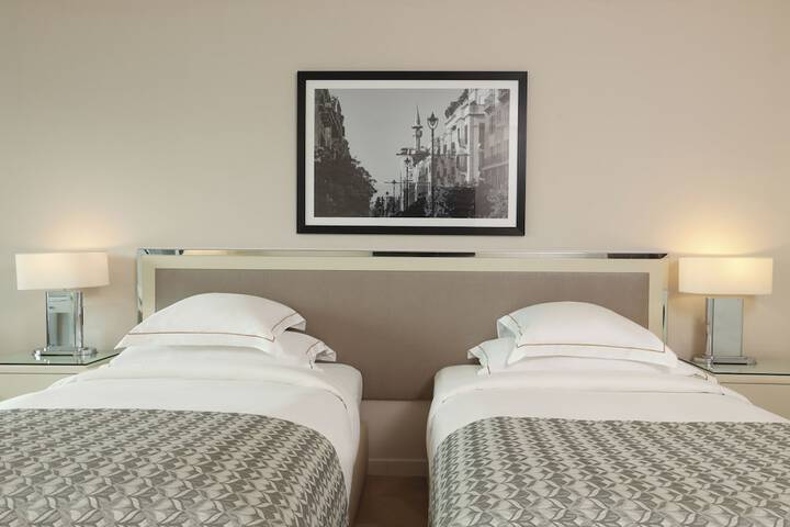 Room 29 of 315