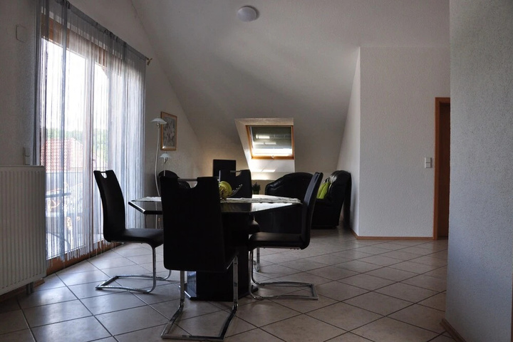 Room 12 of 22