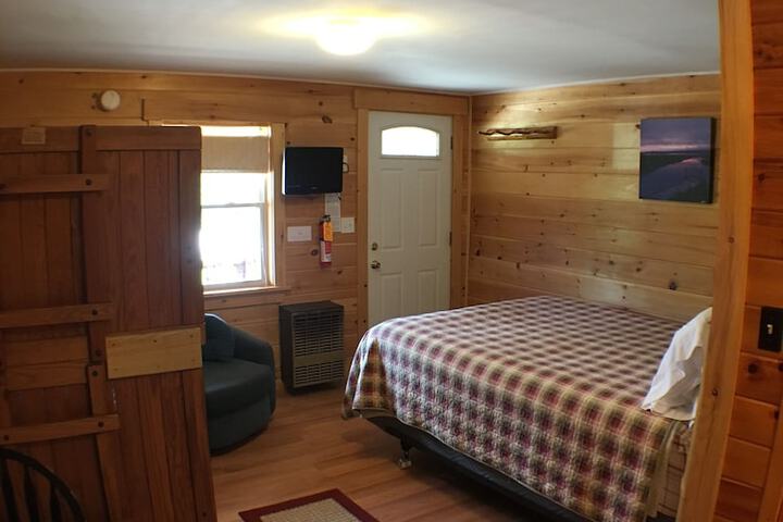 Room 6 of 21