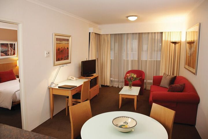 Room 19 of 33