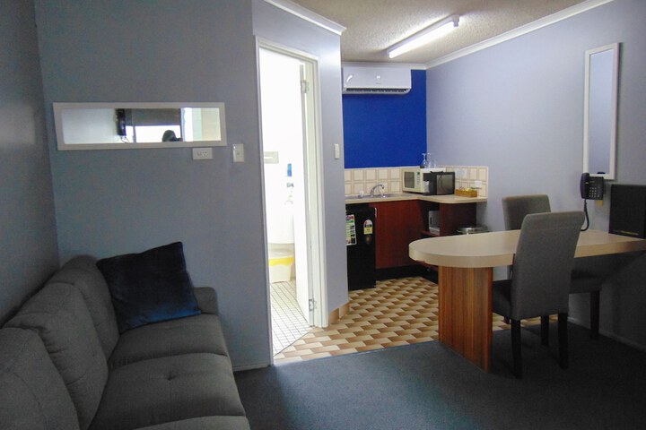 Room 28 of 63