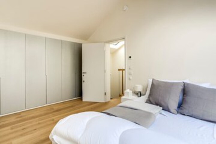 Room 14 of 29