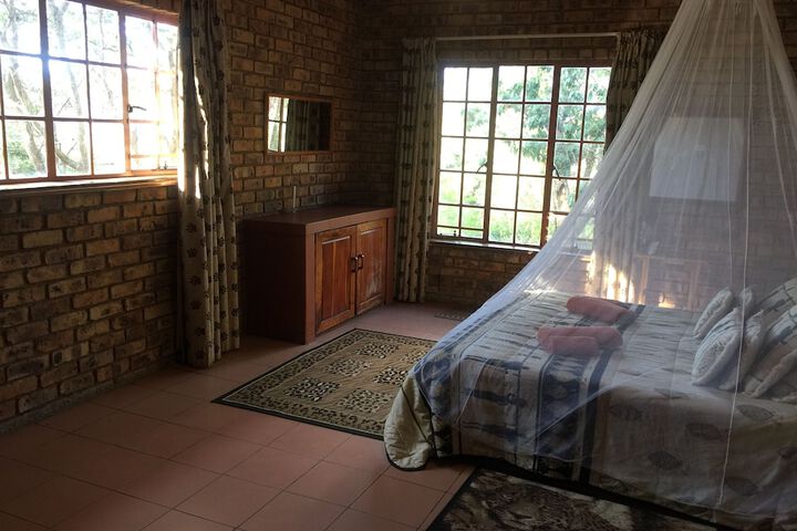 Room 8 of 50