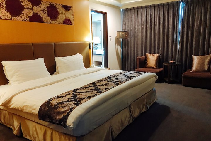 Room 20 of 97