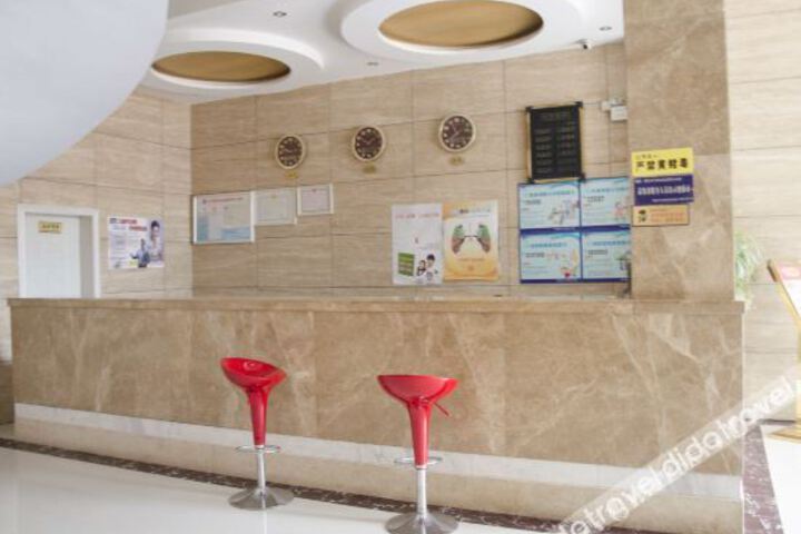 Hotel Interior 7 of 18