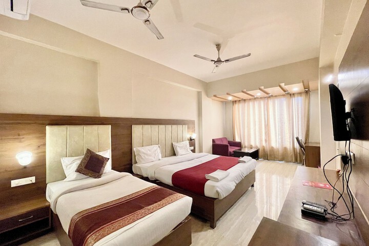 Room 4 of 41