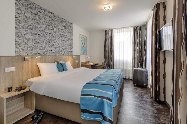 Room 20 of 50