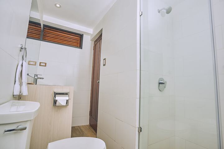 Room 43 of 79