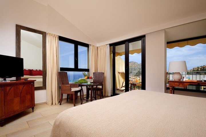Room 27 of 249