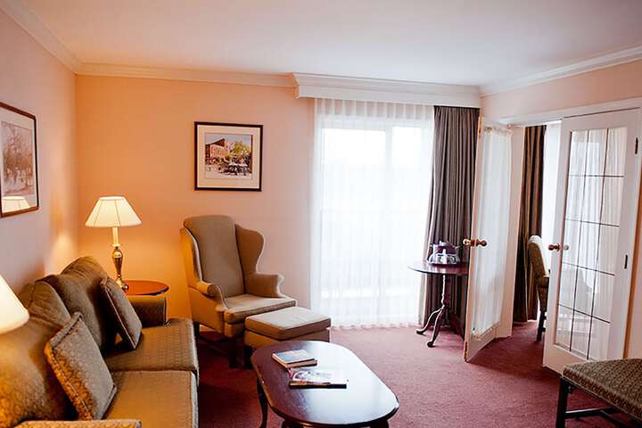 Room 22 of 64