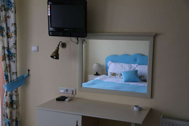 Room 16 of 47