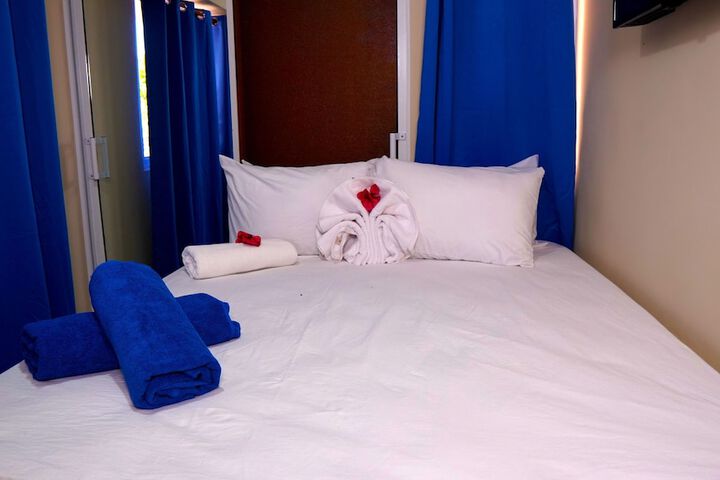 Room 7 of 124