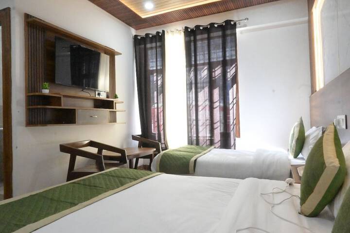 Room 17 of 50