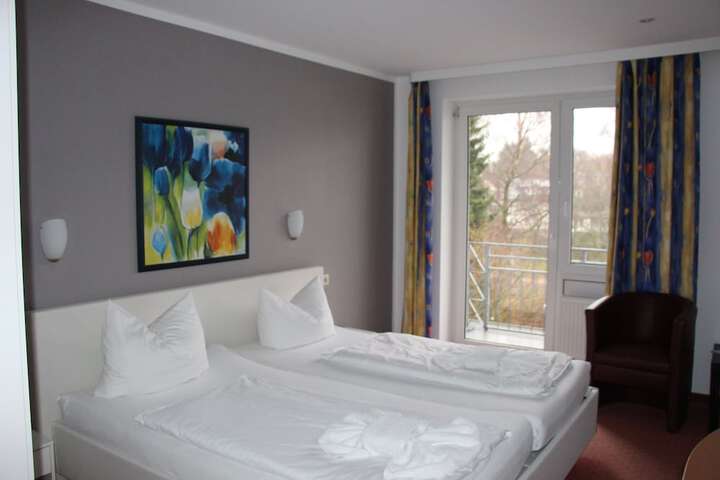 Room 18 of 73