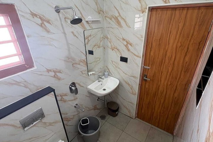 Room 20 of 24