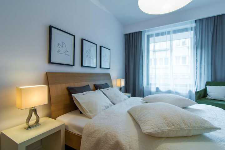 Room 18 of 140
