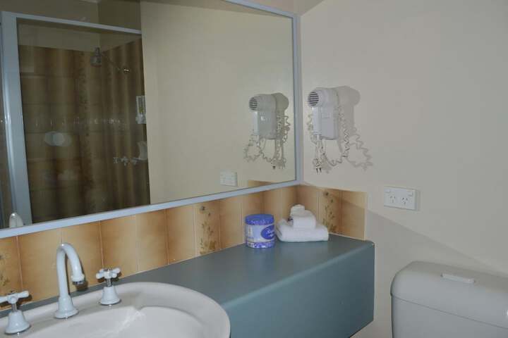 Room 21 of 35