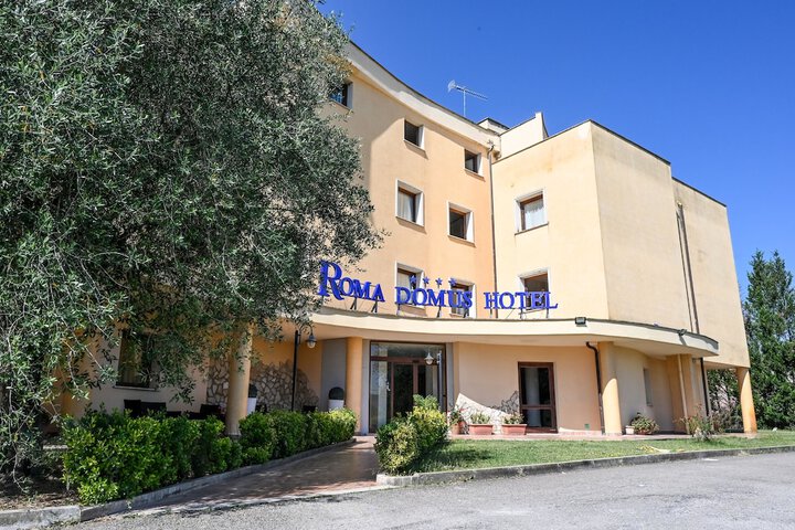 Room Service Photo