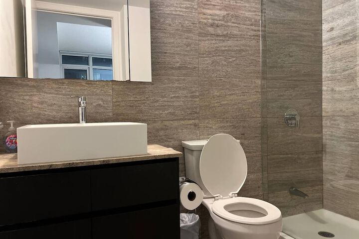Room 190 of 196