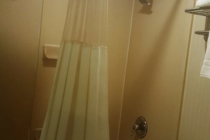 Room 16 of 27