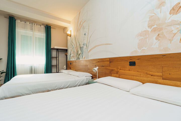 Room 7 of 17